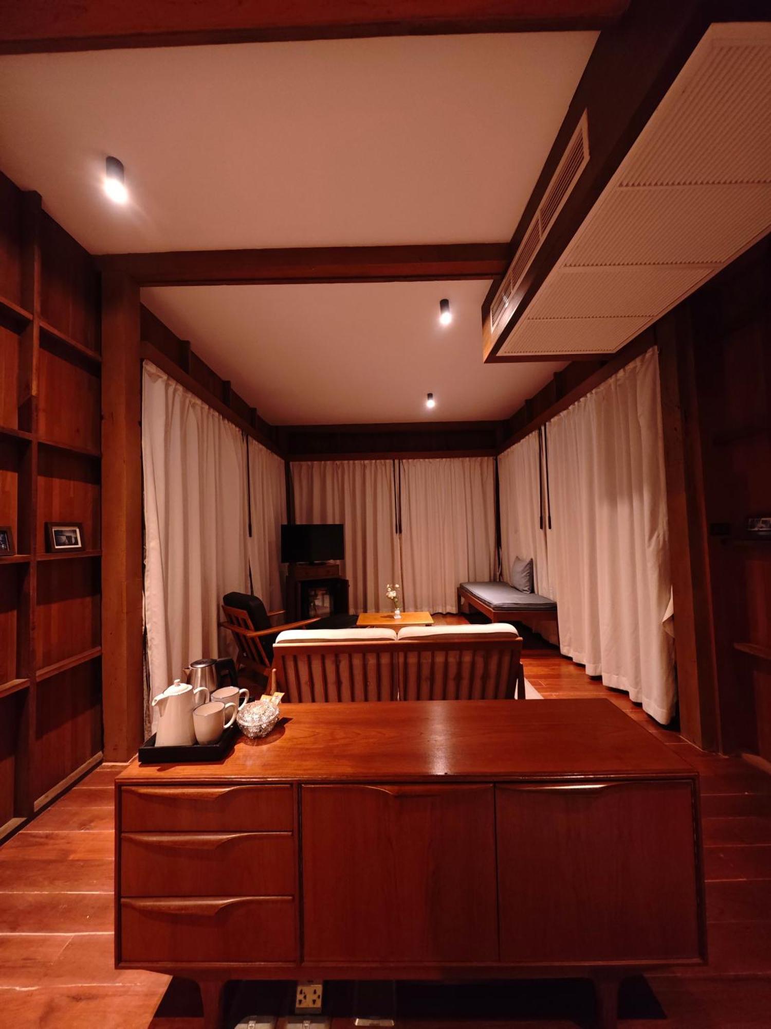 Chann Bangkok Noi Exterior photo